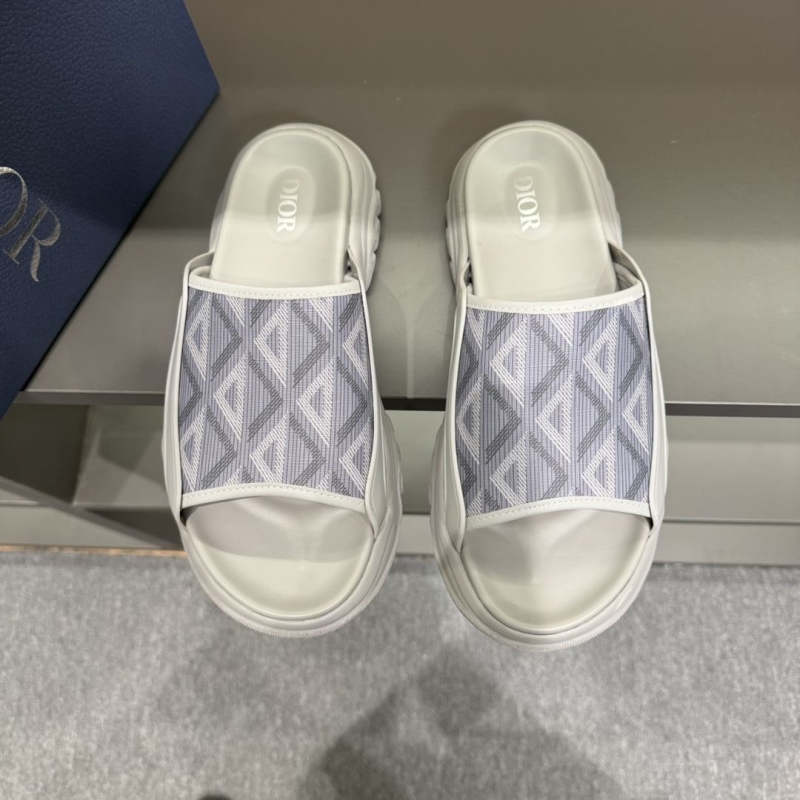 ch**an D*or slippers